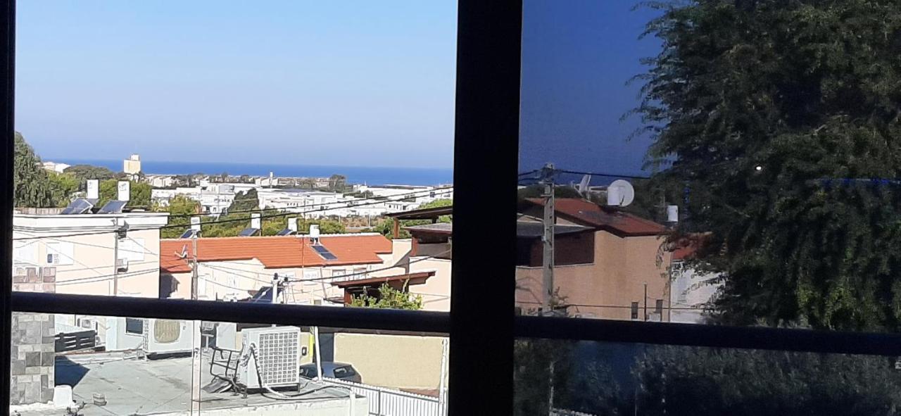 Family Apart Nahariya Exterior foto