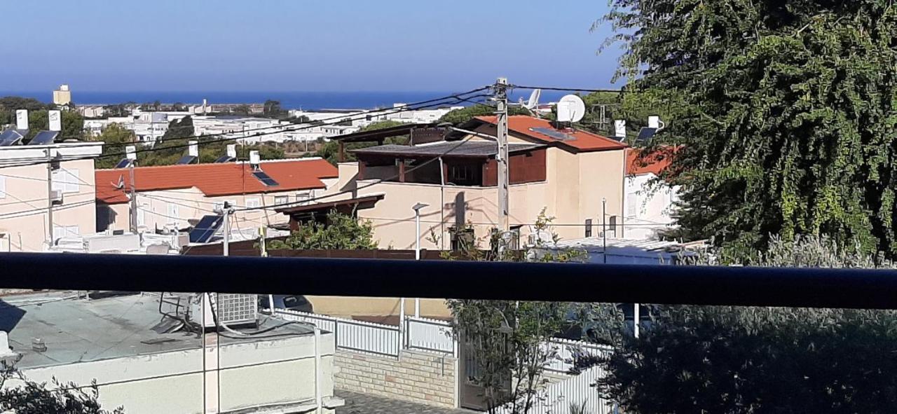 Family Apart Nahariya Exterior foto